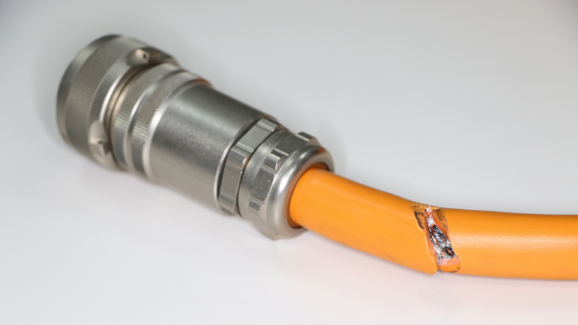 Blog Hero - Kabel beschadigd.png